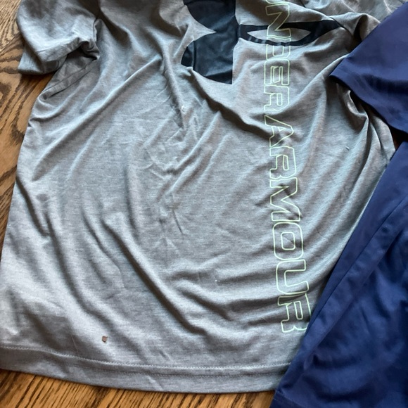 Under Armour UA T-Shirts Boys Size Youth Large YL L Lot Of 5 Short Long Sleeve - Picture 4 of 6